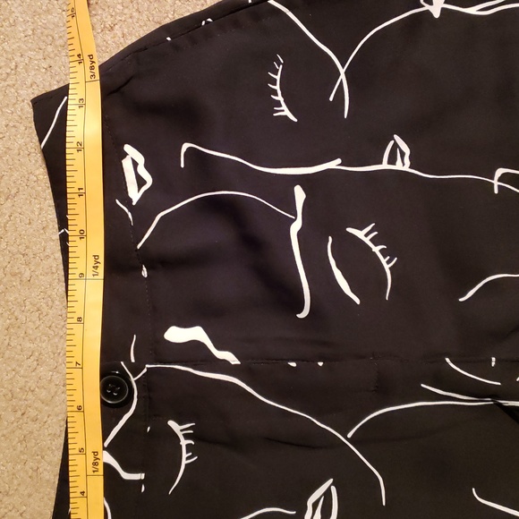 Princess Polly Zavia Pants Abstract Faces On Black Background size 4 - Picture 3 of 3